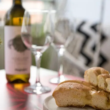 56 Direttamente Sul Mare - Red Tropical Daire