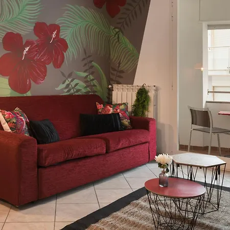 56 Direttamente Sul Mare - Red Tropical