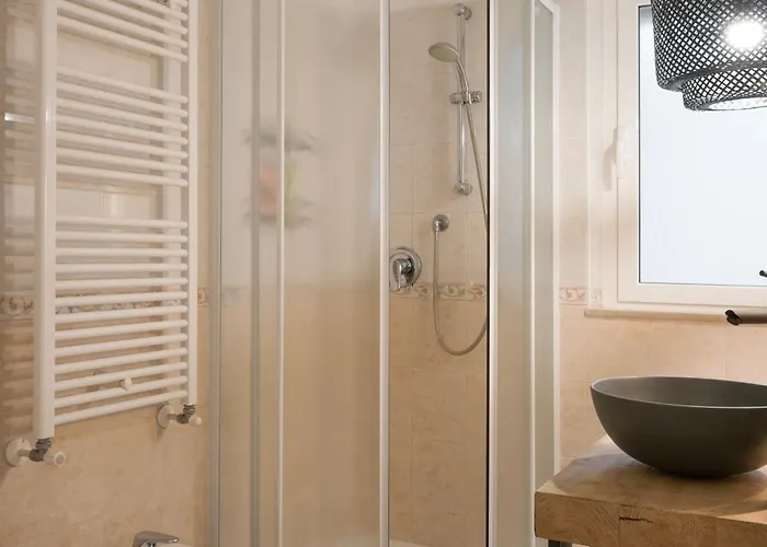 56 Direttamente Sul Mare - Red Tropical *